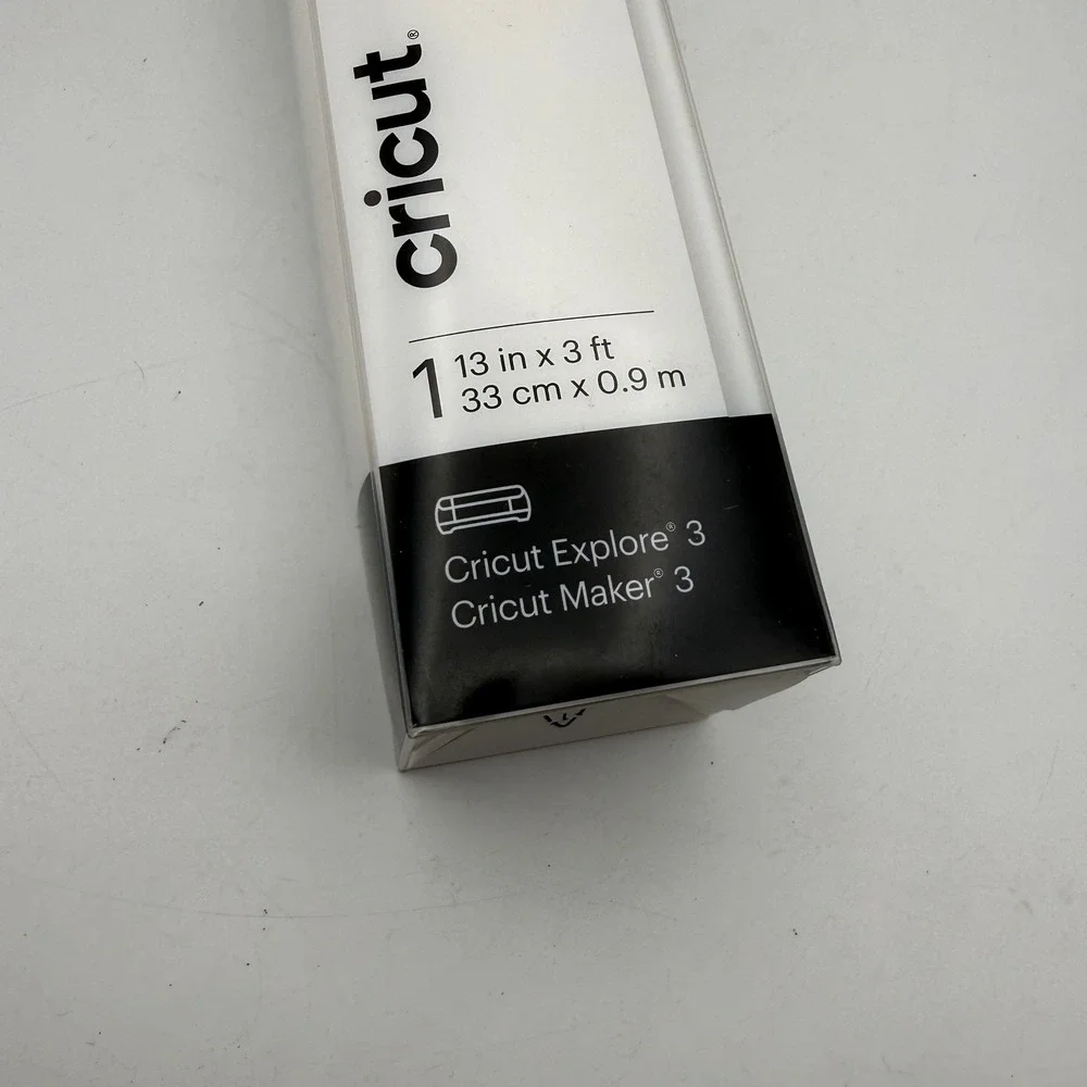 Cricut Smart Vinyl Removable 13in x 3ft White Matte Finish Roll